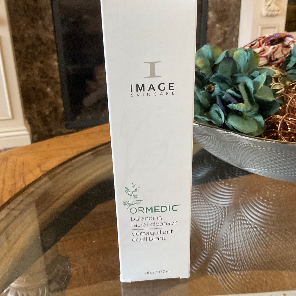 IMAGE SKINCARE ORMEDIC Balancing facial cleanser 6fl oz